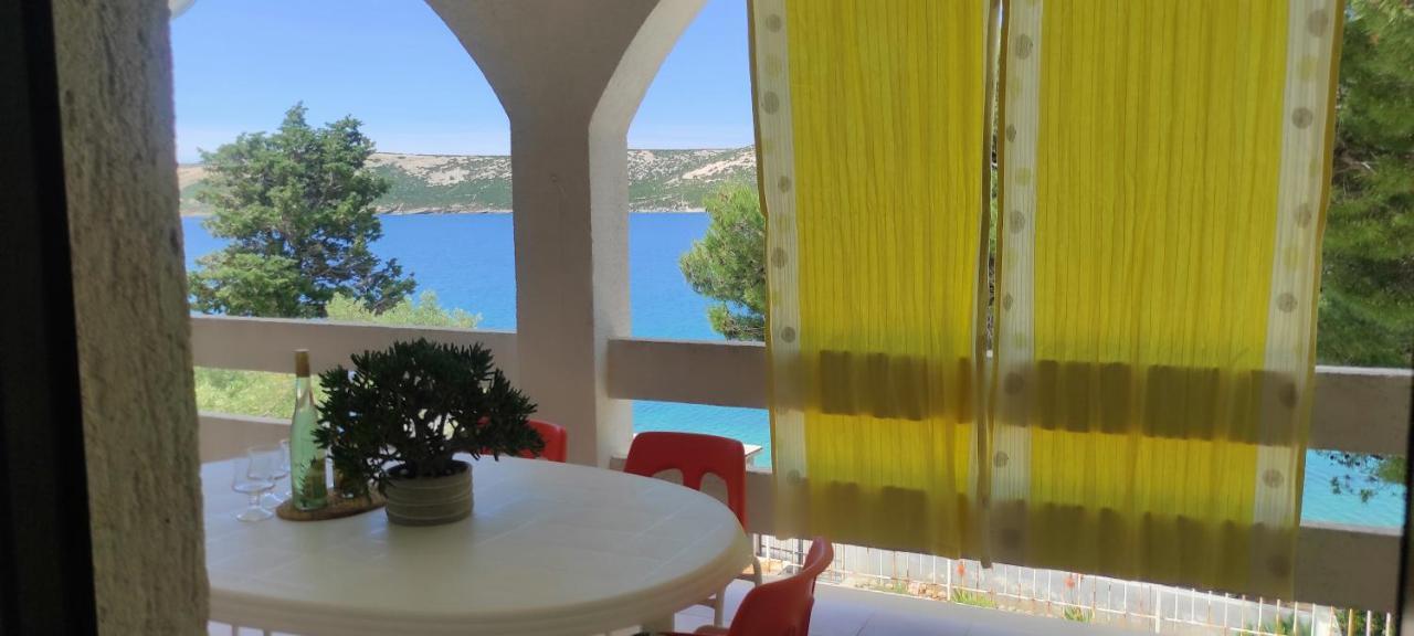 Sea Breeze Apartments With Private Beach And Boat Anchorage Stara Novalja Exterior photo